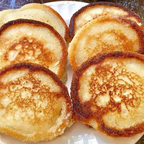 Hoecakes Recipe, Hoecake Recipe, Pistachio Desserts, Cornbread Pancakes, Bake Beans, Fried Cornbread, Cornmeal Pancakes, 1950s Food, Peach Bread