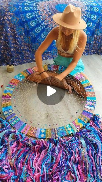 Earth2Jaz on Instagram: "Would YOU hang this giant dreamcatcher in your home? . . . #dreamcatcher #giantdreamcatcher #handmadedreamcatcher #wallart #artsandcrafts #craftreel #craftinspo #craftideas #bohodecor #diydecor #timelapse #craftreel #dreamcatchers" Boho Dream Catcher Diy, Boho Lampshade, Eclectic Chandeliers, Giant Dream Catcher, Diy Dream Catcher Tutorial, Dream Catcher Tutorial, Boho Dream Catcher, Copper Diy, Handmade Dreamcatcher