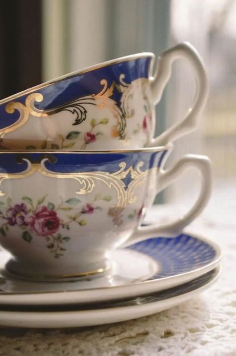 Kitchen Favorites, Bone China Dinnerware, Ivy House, Tea Cups And Saucers, Tea Party Garden, Vintage Teacups, Teapots And Cups, Antique Tea, My Cup Of Tea