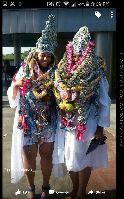 Graduates Samoan Graduation, Money Crowns, Crown Money, Candy Leis, Samoan Culture, Lei Ideas, Grad 2023, Graduation Money Lei, Money Leis