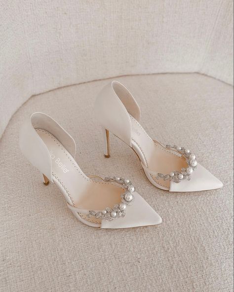 https://instagram.com/thewhitecollectionau?igshid=MzRlODBiNWFlZA== White Dress Shoes Men, Dream Wedding Shoes, Event Shoes, Bella Bridal, White Dress Shoes, Bridal Heels, Elegant Shoes, Bridal Pearls, Wedding Planners