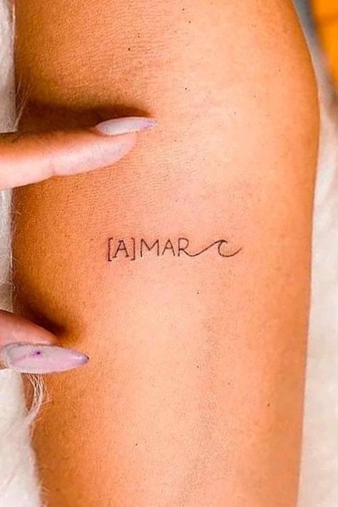 Tatooo Delicadas, Minimal Tattoo Designs, Minimal Tattoo Ideas, Magic Runes, Tato Henna, Petite Tattoos, Bff Tattoos, Stylist Tattoos, Discreet Tattoos