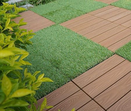 Turf Backyard, Raised Garden Beds Diy, Easy Backyard, Patio Interior, Artificial Turf, Landscaping Tips, Concrete Patio, Tropical Landscaping, Garden Bed