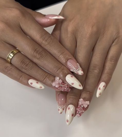 strawberry nail inspo
strawberry nails
cute nails
nail inspo
beach nails
summer nails
summer vibes nails
summer aesthetic
almond nails
summer nail inspo Strawberry Nails, Japan Nail, Romantic Nails, Gel Nails Diy, Pretty Gel Nails, Really Cute Nails, Soft Nails, Nail Swag, Elegant Nails