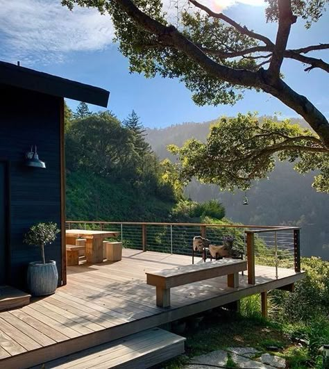 Big Sur House, Beautiful Beach Houses, Coastal House, Cabin Exterior, Guest Houses, Big Sur California, Santa Lucia, Forest House, California Homes