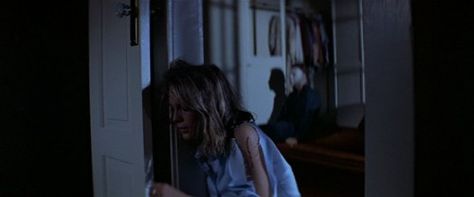 Laurie Strode, Michael Meyer, John Carpenter Halloween, Halloween 1978, Halloween Film, Slasher Movies, Halloween Gif, The Boogeyman, Halloween Series