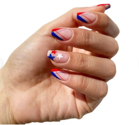 4th July Nails, May Nails Ideas, 4th Of July Nail Designs, Art To Try, July Nail Designs, 4th Of July Nail, Usa Nails, Nails Dip, Fourth Of July Nails