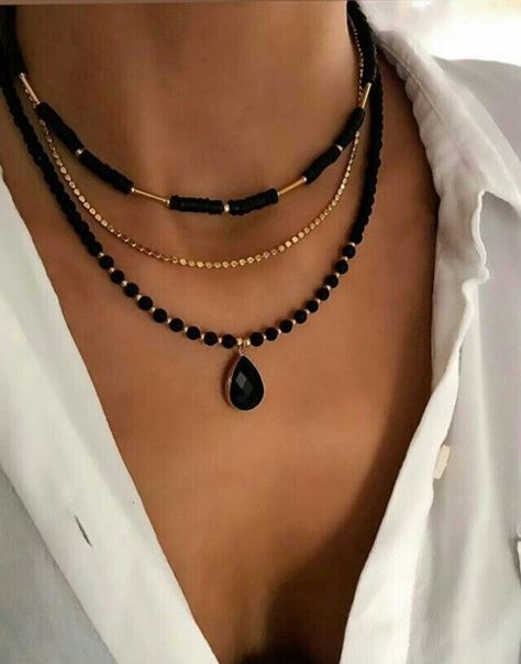 Careers For Women, قلادات متدلية, Necklace Ideas, Beaded Necklace Diy, Diy Bracelet Designs, Beads Bracelet Design, Onyx Jewelry, Handmade Jewelry Tutorials, Jewelry Accessories Ideas