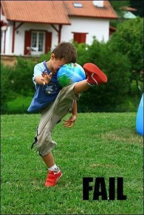 [Image - 12533] | FAIL / Epic Fail | Know Your Meme Sports Fails, Epic Fail, Poor Children, Awkward Moments, Epic Fails, Laughter Is The Best Medicine, Made Me Laugh, Funny Fails, Laugh Out Loud