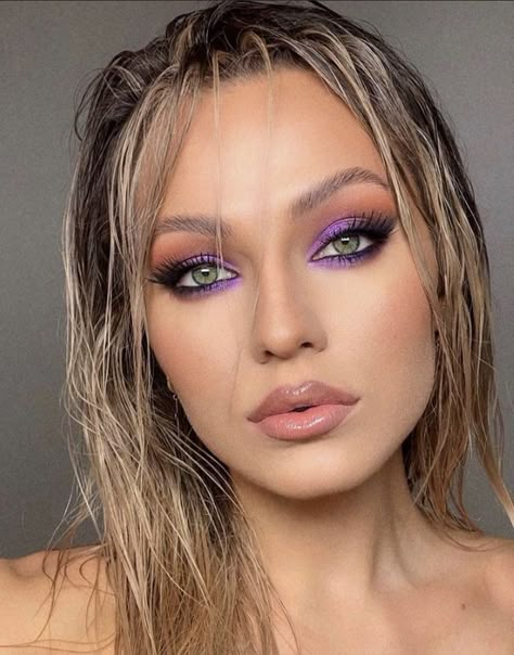 Purple Makeup Looks, Statement Makeup, Makeup Cute, Photography Selfie, Eye Makeup Pictures, Purple Makeup, Eye Makeup Designs, Purple Eyeshadow, Makijaż Smokey Eye