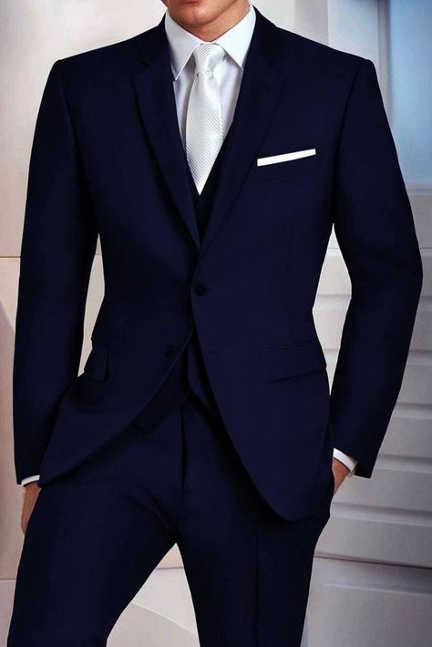 Mens Navy Suit, Terno Slim, A Man In A Suit, Dark Blue Suit, Stylish Mens Suits, Man In A Suit, Blue Suit Men, Blue Suit Wedding, Corporate Attire