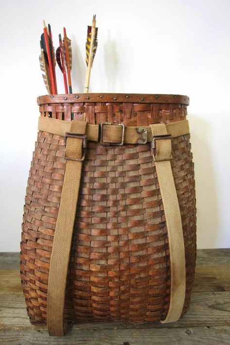 Vintage Adirondack pack basket from Diamond and Rust Shop | Remodelista Pack Basket, French Manor, Nantucket Basket, Basket Weaving Diy, Bamboo Weaving, Object Lessons, Vintage Baskets, Vintage Camping, Handmade Baskets