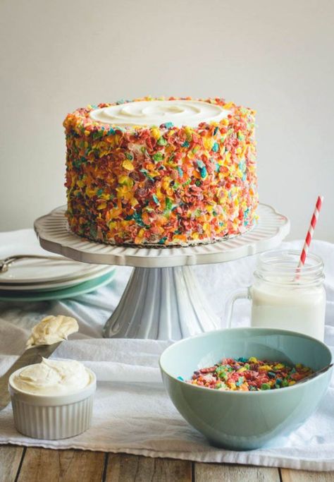 Cake Decorating Hacks, Rainbow Chard Recipes, Easy Cake Decorating Ideas, My 27th Birthday, Fruity Pebbles Cereal, Baking Easy, Decorating Hacks, Store Bought Cake, 27th Birthday