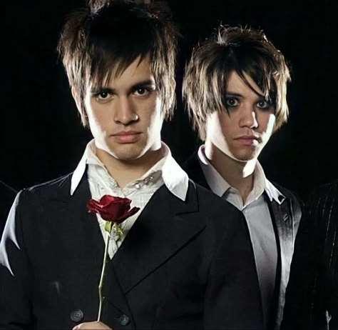 Brendon Urie Hair, Emo Prom, The Young Veins, Spencer Smith, Dallon Weekes, 2000s Emo, Ryan Ross, Brendon Urie, Joan Jett