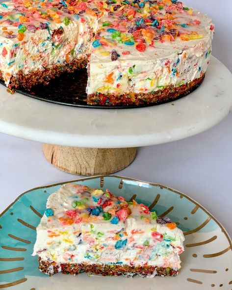 No Bake Fruity Pebbles Cheesecake, Fruity Pebbles Cheesecake, Fruity Pebble Cheesecake, Fruity Pebbles Treats, What To Bake, Fruity Pebble, Fruity Pebbles Cereal, Spring Baking, African Symbols