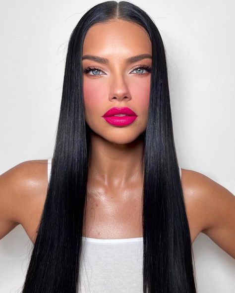 Makeup Artist Patrick Ta on Instagram: “Head Over To My YouTube To Watch How I Created This Look On @adrianalima 💋 Wearing “Shes A Doll” From My Limited Blush Pallete. Link In Bio” Barbie Makeup Look, Barbiecore Aesthetic, Pink Lips Makeup, Maquillage On Fleek, Dior Lip Glow, Bold Makeup Looks, Holiday Makeup Looks, Patrick Ta, Subtle Makeup