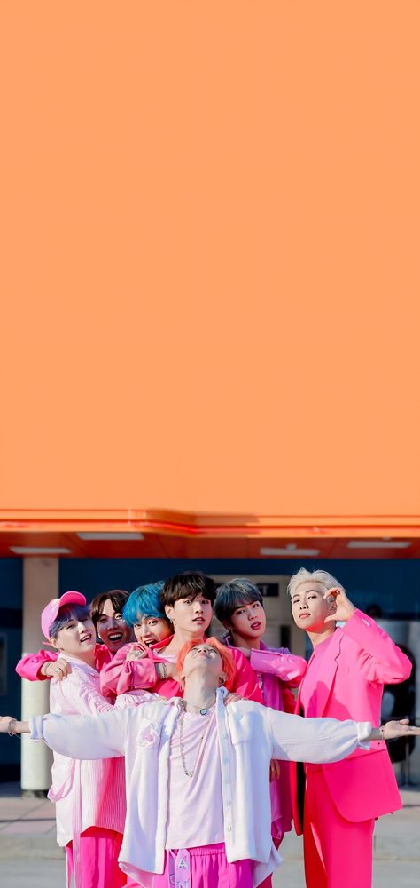 Bts Boy With Luv, Boy With Luv, V Bts Wallpaper, Bts Backgrounds, Cover Photo Quotes, Bts "on", Seokjin Bts, Bts Playlist, Bts Lockscreen