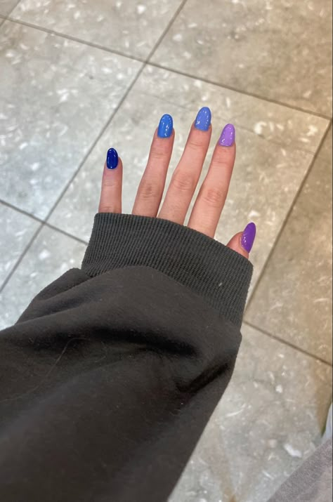 Blue And Purple Nails Aesthetic, Blue And Purple Gel Nails, Navy And Purple Nails, Blue And Purple Nail Ideas, Dark Blue Purple Nails, Bluish Purple Nails, Blue Purple Nails Ideas, Blue And Purple Acrylic Nails, Round Purple Nails