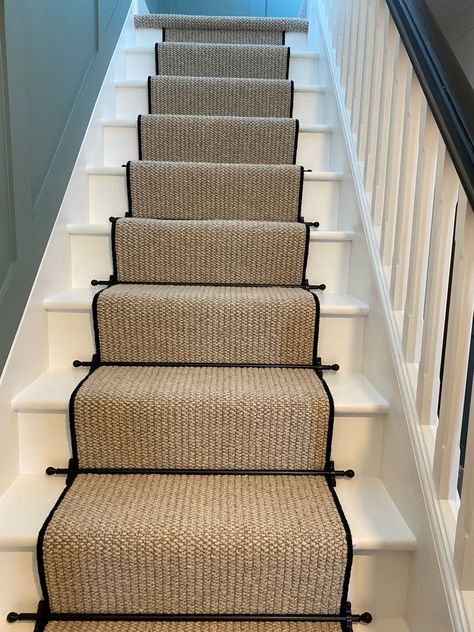 Carpet Rods Stairs, Stairs With Stair Runner, Stair Runner Carpet On Dark Wood, Stair Carpet Runner With Rods, Staircase Runner With Rods, Stair Runner Uk, Brown Stair Runner, Stair Runner Carpet With Landing, Stair Runner Carpet Ideas