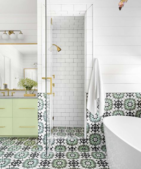 Alcove Tub, White Subway Tile Bathroom, Subway Tiles Bathroom, Bathroom Shower Design, Bathroom Shower Tile, Bathroom Remodel Shower, Bathroom Wall Tile, Tub Shower Combo, Bathroom Floor Tiles