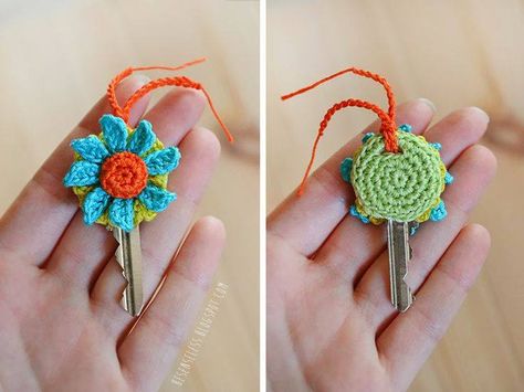 Crochet Keycap, Crochet Key Cover, Appliques Au Crochet, Key Cover, Crochet Keychain, Crochet Diy, Yarn Projects, Key Covers, Craft Blog