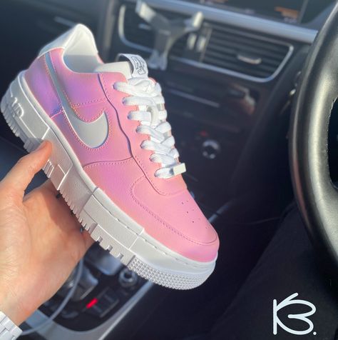 Af1 Pixel, Barbie Shoes, Custom Nike, Cute Nike Shoes, Cute Nikes, Custom Nikes, White Nike, Tennis Clothes, Cadillac Escalade