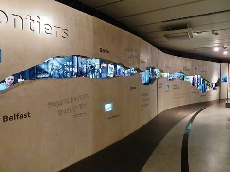 display wall - Picture of Tullie House Museum & Art Gallery ... Art Gallery Display, Picture Display Wall, Exhibition Display Design, مركز ثقافي, Museum Interior, Museum Exhibition Design, History Wall, Interactive Museum, Art Gallery Interior