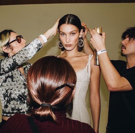 Fashion Dream Job, Outfits Minimalist, Models Backstage, Model Lifestyle, Bella Hadid Style, Model Aesthetic, Dresses Outfits, Future Lifestyle, Dream Lifestyle