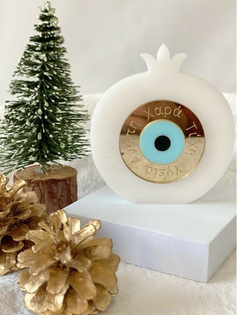 Christmas Evil, Diy Candles, Eye Ornament, Instagram Profil, Funny Earrings, Eye Decor, Baby Ornaments, Blue Evil Eye, Evil Eye Charm