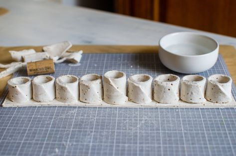 Hanukkah Menorah Pottery, Diy Clay Menorah, Hanukkah Menorah Diy, Diy Hanukkah Menorah, Diy Menorah Ideas, Air Dry Clay Menorah, Ceramic Hanukkah Menorah, Menorah Clay, Ceramic Menorah Handmade