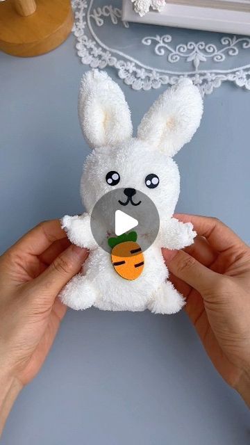 99K likes, 108 comments - paper.crafts.in on June 29, 2024: "Title: Make a Cute Little White Rabbit with a Square Towel for Your Child Hashtags: #parentchildcraft #handmadediy #towelcraft #cutecrafts #diytoys #creativecrafts #craftingwithkids #homemadetoys #familyfun #easycrafts". Rabbit Diy Ideas Bunny Crafts, Washcloth Crafts Diy, Washcloth Bunnies, Crafts Made With Toilet Paper Rolls, Flannel Animals, Wash Cloth Animals, Towel Rabbit, Baby Washcloth Animals, 2024 Title