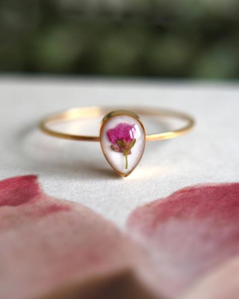 Resin Flower Ring, Dried Flower Ring, Pressed Flower Ring, Sun And Moon Jewelry, Jewelry Cottagecore, Pink Flower Ring, Strawberry Ring, Minimalistic Jewelry, Cottagecore Jewelry