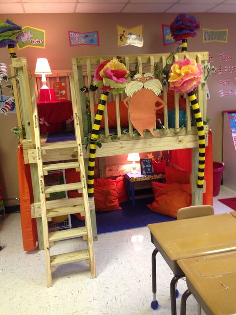 Lorax reading loft Reading Loft Classroom, Classroom Loft Ideas, Preschool Classroom Decor Ideas, Preschool Reading Area, Classroom Loft, Alternative Classroom, Kids Shed, Calm Down Area, Reading Nook Classroom