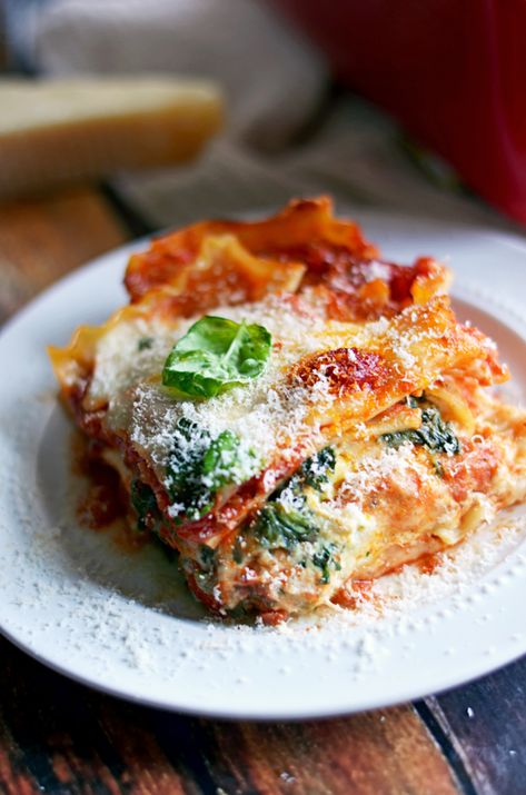 Sausage Spinach Lasagna, Batch Dinner Recipes, Big Batch Dinners, Terrace Party, Foods For A Crowd, Ricotta Cannelloni, Recipes Lasagna, Recipes Spinach, Cannelloni Recipes