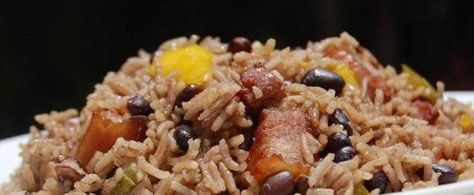 Red beans and rice, made popular in Cajun/Creole cooking probably came in part from Haiti. This is the most favorite rice dish in Haiti. Congris Cubano Recipe, Arroz Moro Recipe, Cubano Recipe, Cuban Rice, Pork Chorizo, Red Bean And Rice Recipe, Red Beans Recipe, Cuban Dishes, Creole Cooking