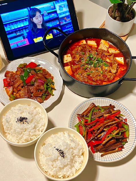 Korean Meal Aesthetic, Aesthetic Korean Food, Japanese Fast Food, Healthy Food Dishes, Food Babe, Food Therapy, Healthy Food Motivation, Healthy Lifestyle Food, Yummy Comfort Food