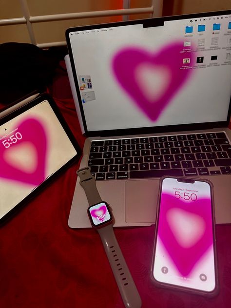 Apple Wishlist, Ipad And Macbook Aesthetic, Iphone Ipad Macbook Aesthetic, Apple Devices, Apple Devices Aesthetic, All Apple Products Aesthetic, Pink Apple Desktop, Pink Apple Watch, Apple Products Aesthetic