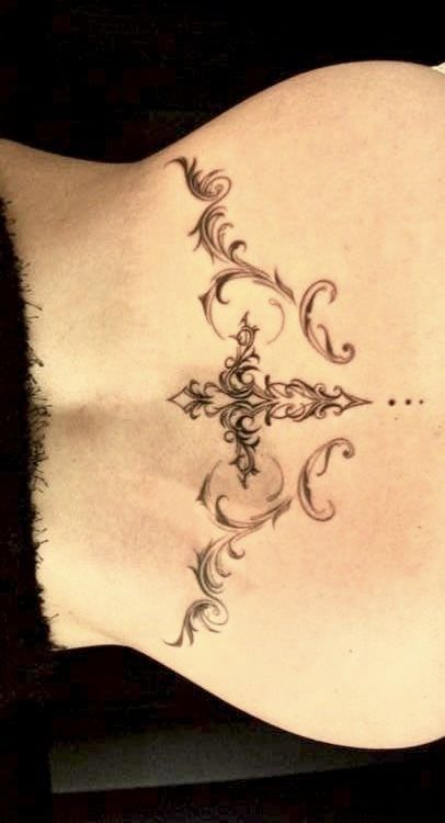 Hip Tattoos Symmetrical, Emo Back Tattoo, Goth Henna Designs, Goth Tatoos Ideas, Trampstamp Tattoo Aesthetic, Symmetrical Hip Tattoos, Grunge Tattoo, Sharpie Tattoos, Cute Tattoos For Women