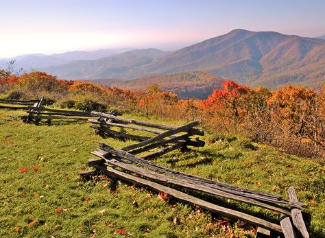 Skyland Resort Shenandoah | Shenandoah National Park (Best Family Hikes: Little Stony Man, Whiteoak Canyon, Bearfence Mountain, South River Falls, Blackrock...when they're bigger, Old Rag Mountain).  Also check out, Big Meadows. Shenandoah Mountains, Cross Country Road Trip, Skyline Drive, Virginia Is For Lovers, Roanoke Va, Shenandoah Valley, Shenandoah National Park, Blue Ridge Parkway, Blue Ridge Mountains