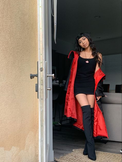 Itachi Halloween Costume, Akatsuki Halloween Costume, Halloween Costumes Naruto, Itachi Outfit, Naruto Costume Female, Akatsuki Costume, Naruto Halloween Costumes, Naruto Halloween, Naruto Costume