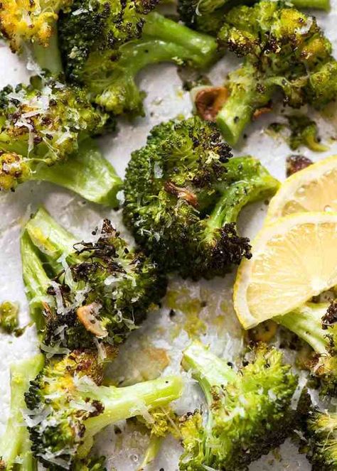 Magic Broccoli, Aligot Recipe, Roasted Broccoli Recipe, Vegetable Benefits, Broccoli Recipe, Recipetin Eats, Easy Pasta Dishes, Nyt Cooking, Roasted Broccoli