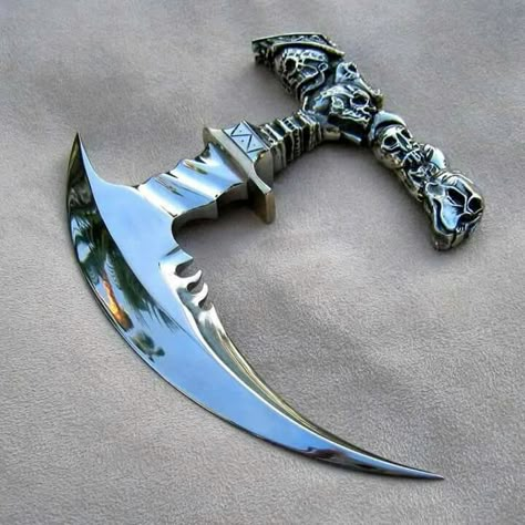 Definitely a unique blade. Tactical Gear Storage, Fantasy Dagger, Knife Aesthetic, Creepy Cute Fashion, Pretty Knives, Ceramic Knife, Fantasy Props, Cool Swords, Knife Collection