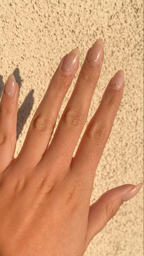 Nails Simple With Diamond, Nails With Small Jewels, Nail With Diamonds Simple, Natural Nails Rhinestones, Nails W Rhinestones Simple, Natural Nails With Jewels, One Diamond Nail Design, Neutral Nails With Stones, Plain Rhinestone Nails