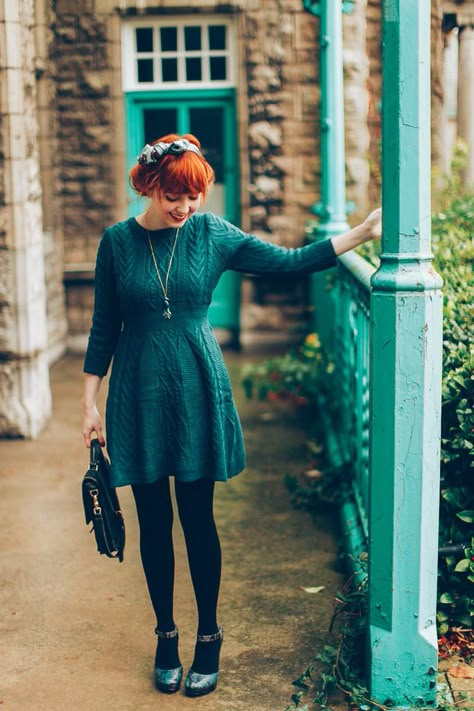 Dark Teal Dress, Winter Mode Outfits, Wool Sweater Dress, Outfits 2016, Peacoats, Retro Pin Up, Retro Mode, Teal Dress, Looks Street Style