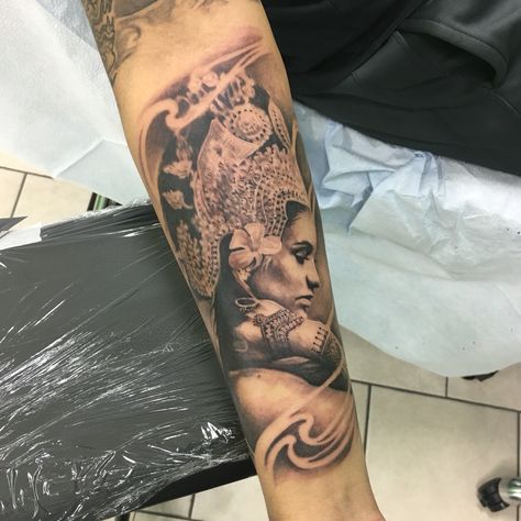 Apsara Tattoo Design, Khmer Sleeve Tattoo, Apsara Tattoo Khmer, Cambodian Tattoo Khmer, Indonesian Tattoo Traditional, Apsara Tattoo, Angkor Wat Tattoo, Tattoo Khmer, Indonesian Tattoo