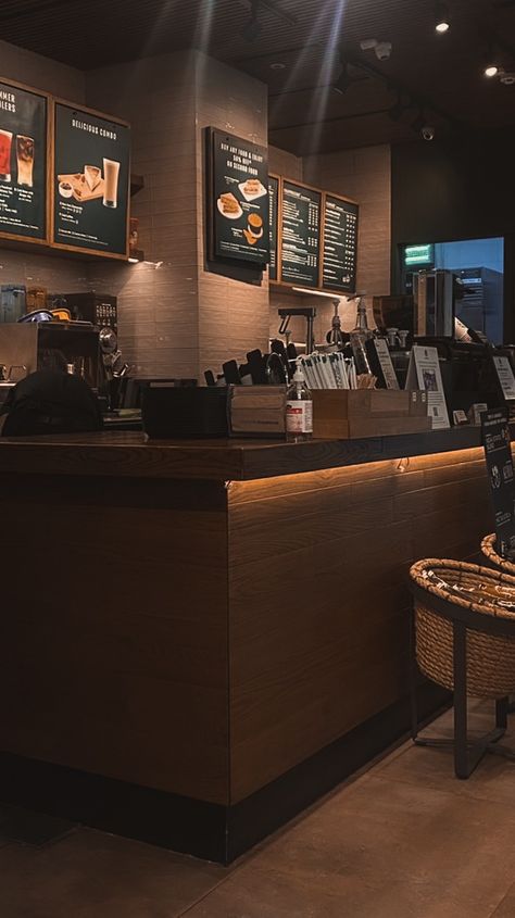 Kolkata Starbucks, Starbucks Ahmedabad, Starbucks Snapchat Stories, Starbucks Story Ideas, Camera Drawing Simple, Starbucks Story, Starbucks Snapchat, Barista Aesthetic, Starbucks Cafe