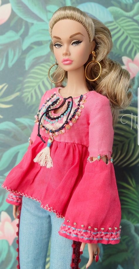 Barbie Boho Style, Boho Barbie, Outfits With Pink, Dolly Doll, Sewing Barbie Clothes, Barbie Doll Clothing Patterns, Barbie Dolls Diy, Barbie Outfits, Barbie Ken