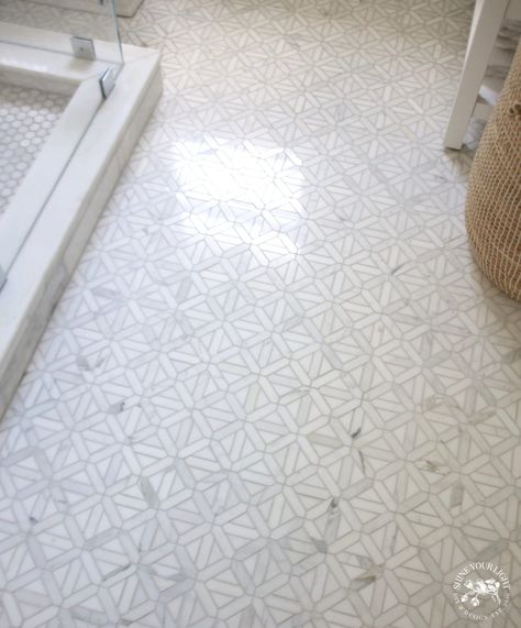 Mosaic Floor Tile Bathroom Patterns, Tile Inlay Bathroom Floor, Classic Bathroom Floor Tile, Marble Mosaic Bathroom Floor, Small Bathroom Floor Tile Ideas, Hexagon Mosaic Tile Bathroom, Small Bathroom Floor Tile, Herringbone Tile Bathroom Floor, Bathroom Floor Mosaic