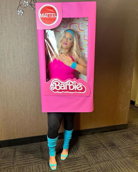 Barbie Photobooth, Barbie Box Costume, Boxing Halloween Costume, Life Size Barbie, Barbie Halloween Costume, Box Costumes, Barbie Box, Barbie Halloween, Barbie Costume