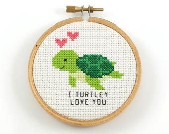 Animal puns Counted Cross Stitch Patterns Free, Nursery Cross Stitch, Minimalist Shapes, Cross Stitch Quotes, Funny Cross Stitch Patterns, Funny Cross Stitch, Cross Stitch Freebies, Nature Cross Stitch, Cat Cross Stitch Pattern